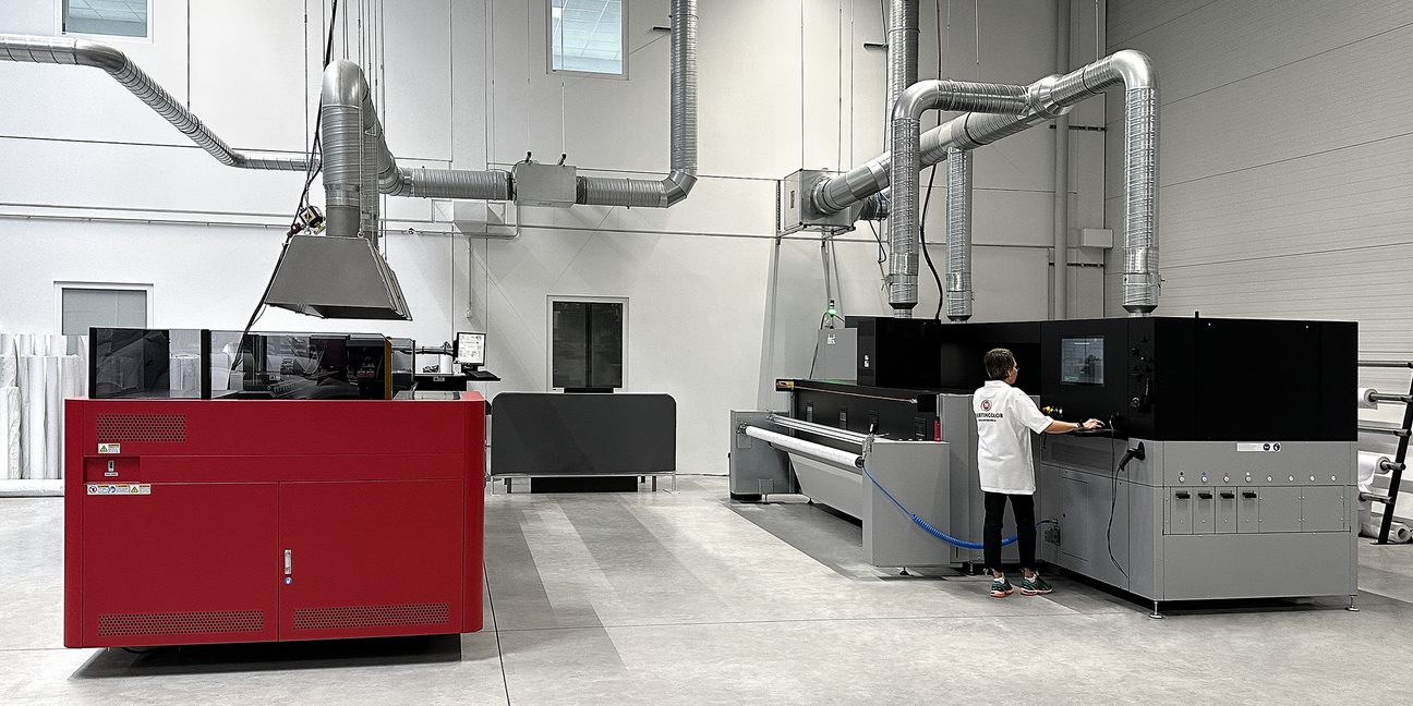 Messerückwand - Produktion Messerückwand - Produktion
